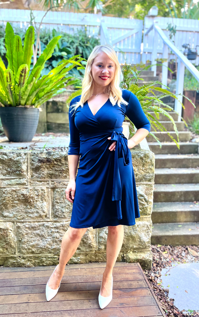 A navy blue dress hotsell